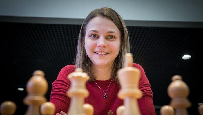 Две украинки попали в топ-10 чемпионата мира по шахматам