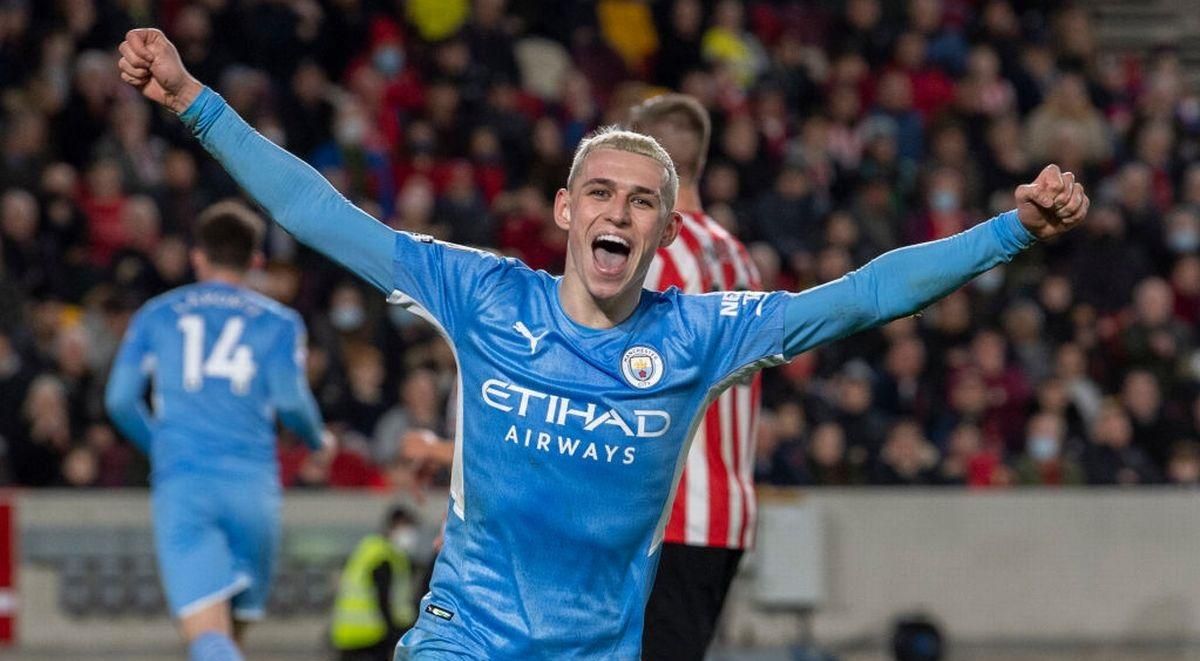 Філ Фоден святкує взяття воріт Брайтона Філ Фоден святкує взяття воріт Брайтона