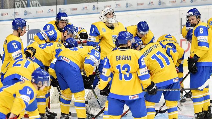 Молодежная сборная Украины по хоккею готовится к чемпионату мира-2022