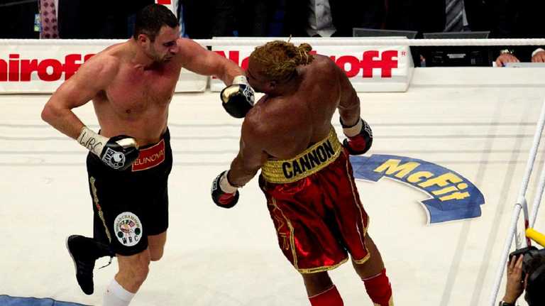 Віталій Кличко – Шеннон Бріґґз / Фото Bleacherreport Віталій Кличко – Шеннон Бріґґз / Фото Bleacherreport