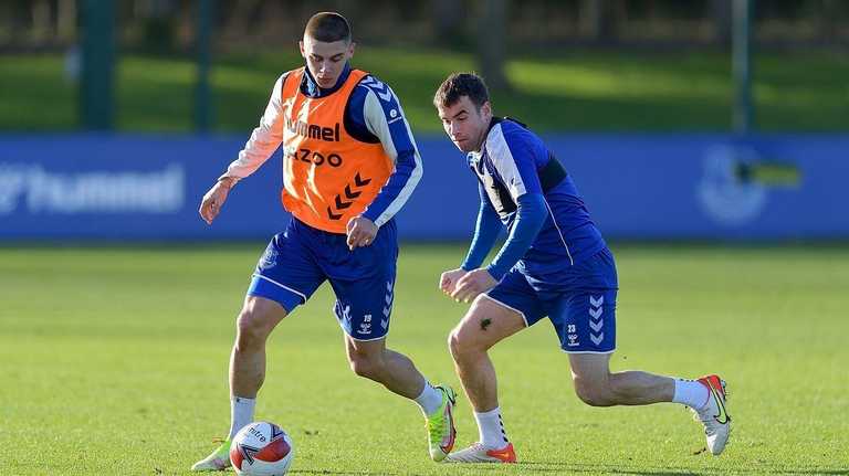 Виталий Миколенко / фото ФК Эвертон Виталий Миколенко / фото ФК Эвертон