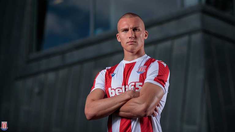 Лео Естігор / фото Сток Сіті Лео Естігор / фото Сток Сіті