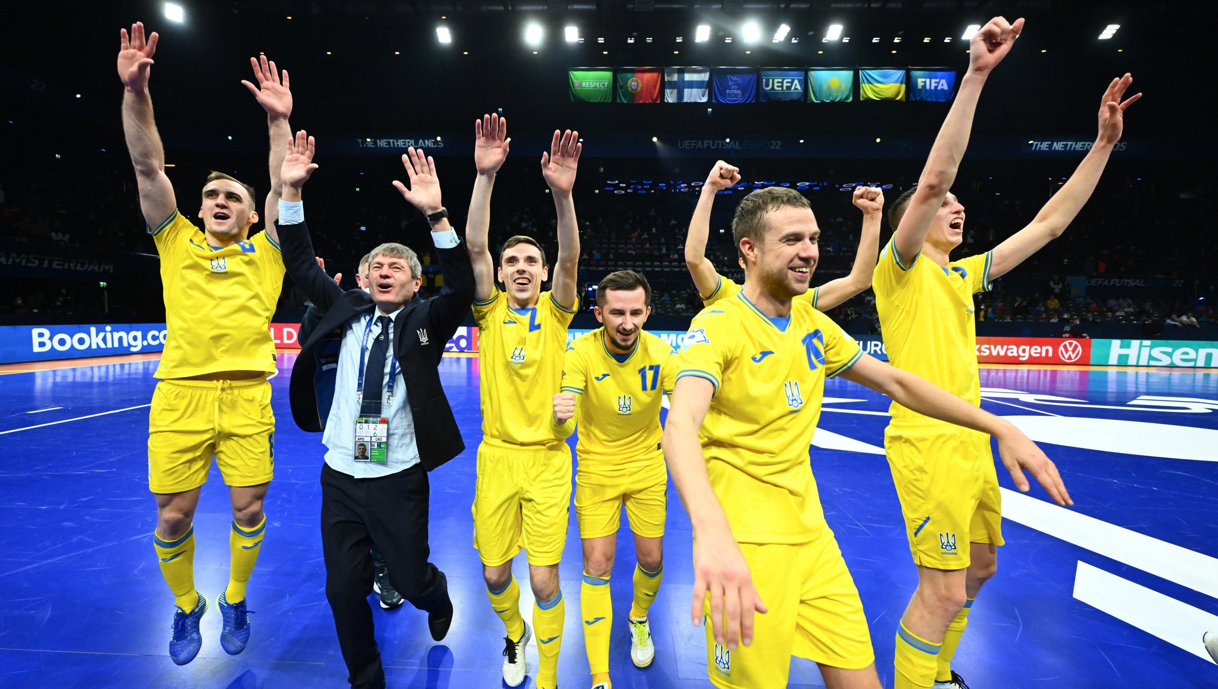 Украина вышла в полуфинал ЧЕ-2022 / фото UEFA Futsal Украина вышла в полуфинал ЧЕ-2022 / фото UEFA Futsal