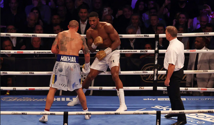 Олександр Усик та Ентоні Джошуа / фото Matchroom Олександр Усик та Ентоні Джошуа / фото Matchroom