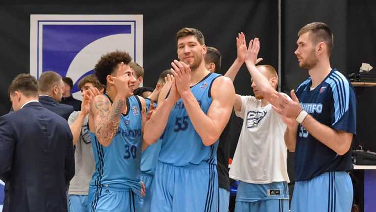 Дніпро у чвертьфіналі / фото ФБУ Дніпро у чвертьфіналі / фото ФБУ