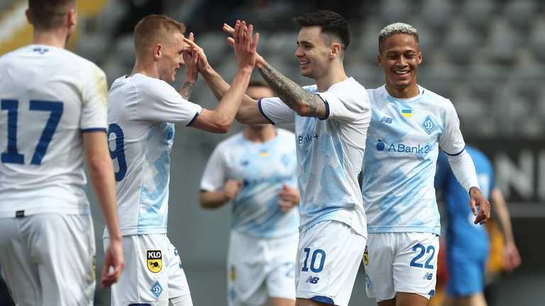 Динамо на сборах / фото ФК Динамо Динамо на сборах / фото ФК Динамо