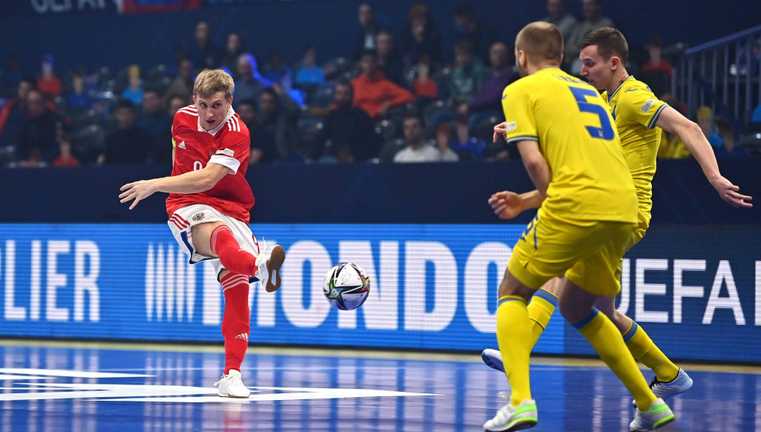 Україна проти Росії / фото UEFA Україна проти Росії / фото UEFA
