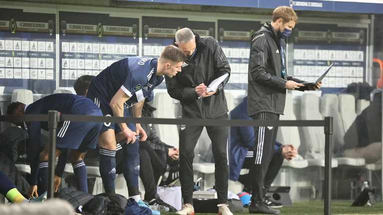 Игнатенко готовится выйти на поле / фото Бордо Игнатенко готовится выйти на поле / фото Бордо