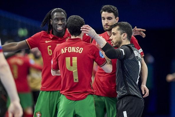 Португалія перемогла Росію завдяки шаленому камбеку та виграла футзальне Євро-2022
