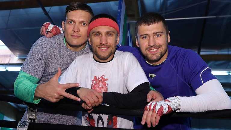 Усик, Ломаченко и Гвоздик / Фото из соцсетей Усик, Ломаченко и Гвоздик / Фото из соцсетей