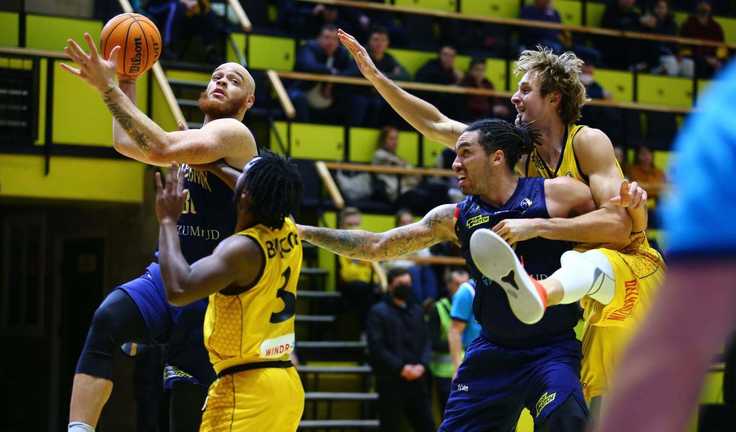 Легионеры убегают из Украины / фото ФБУ Легионеры убегают из Украины / фото ФБУ