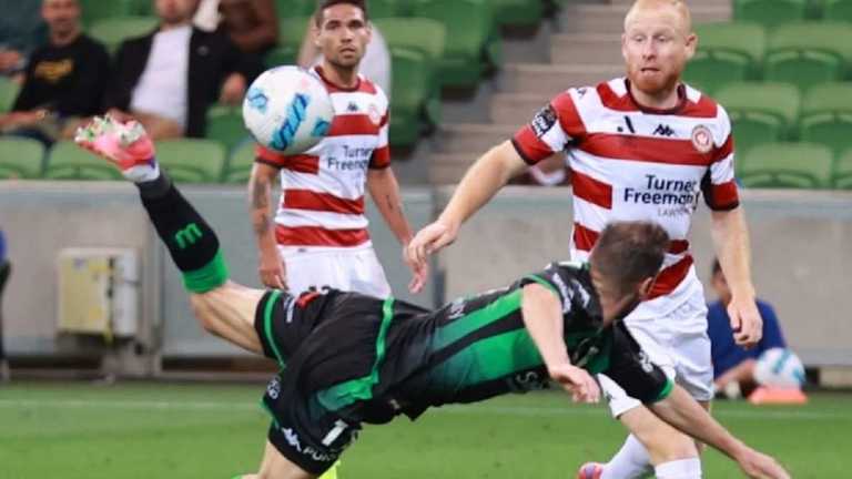 Гол Гаруччо / фото Reuters Гол Гаруччо / фото Reuters