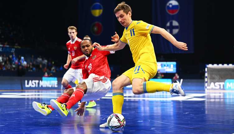 Україна проти Росії / фото UEFA Україна проти Росії / фото UEFA