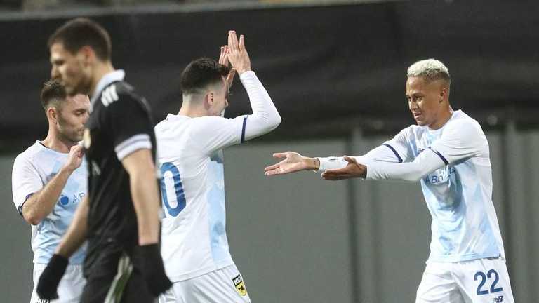 Киевляне празднуют / фото ФК Динамо Киевляне празднуют / фото ФК Динамо