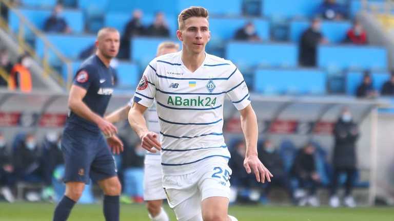 Илья Забарный / фото ФК Динамо Илья Забарный / фото ФК Динамо