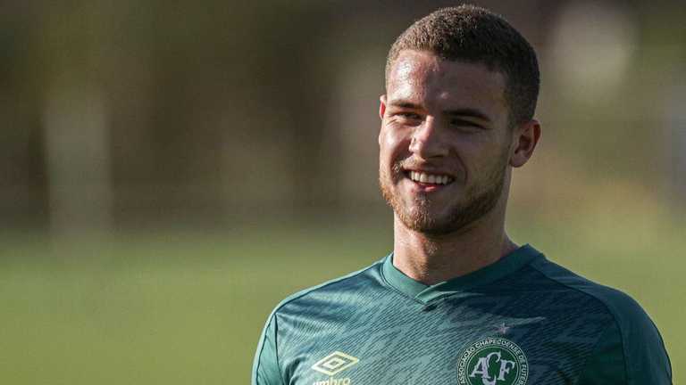 Габріел Бусанелло / Фото ФК Шапекоенсе Габріел Бусанелло / Фото ФК Шапекоенсе