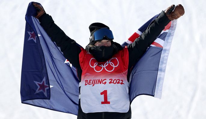 Новая Зеландия завоевала первое в истории золото зимней Олимпиады – видео невероятного трюка сноубордистки