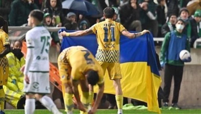 Грузинский футболист отметил гол с украинским флагом: "У нас общий враг"