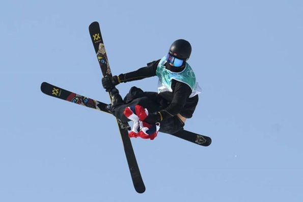 Норвежец и китаянка – первые в истории чемпионы в лыжном биг-эйре на Олимпиаде