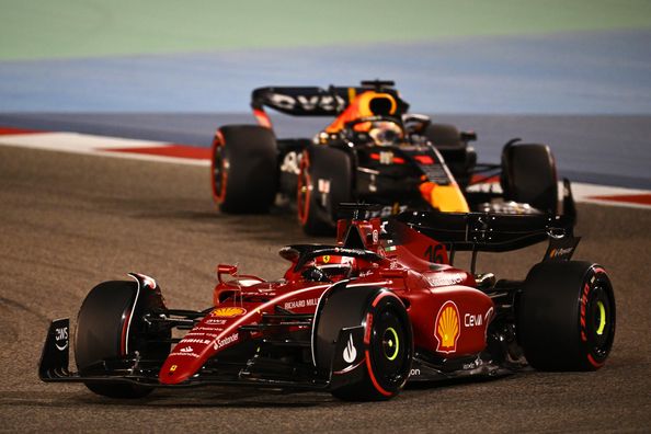 Феррарі домінує у Бахрейні: Леклер виграв перший етап сезону, Хемілтон на подіумі, провал Ферстаппена