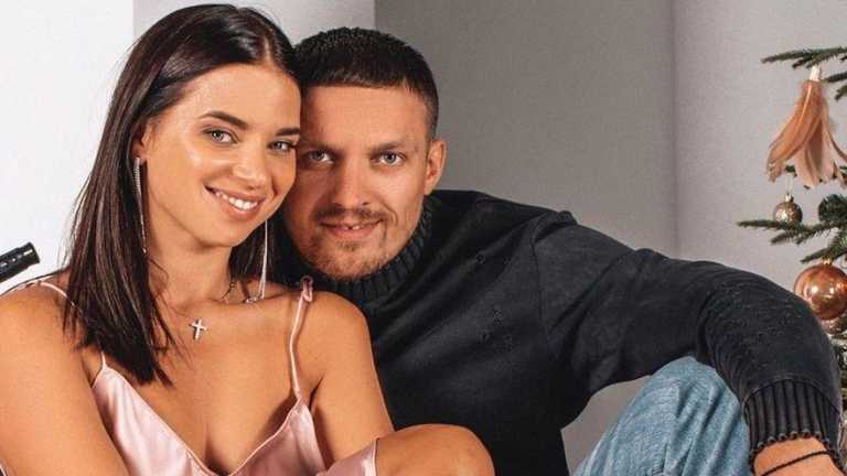 Олександр Усик зі своєю дружиною Катериною / фото із соцмереж Олександр Усик зі своєю дружиною Катериною / фото із соцмереж