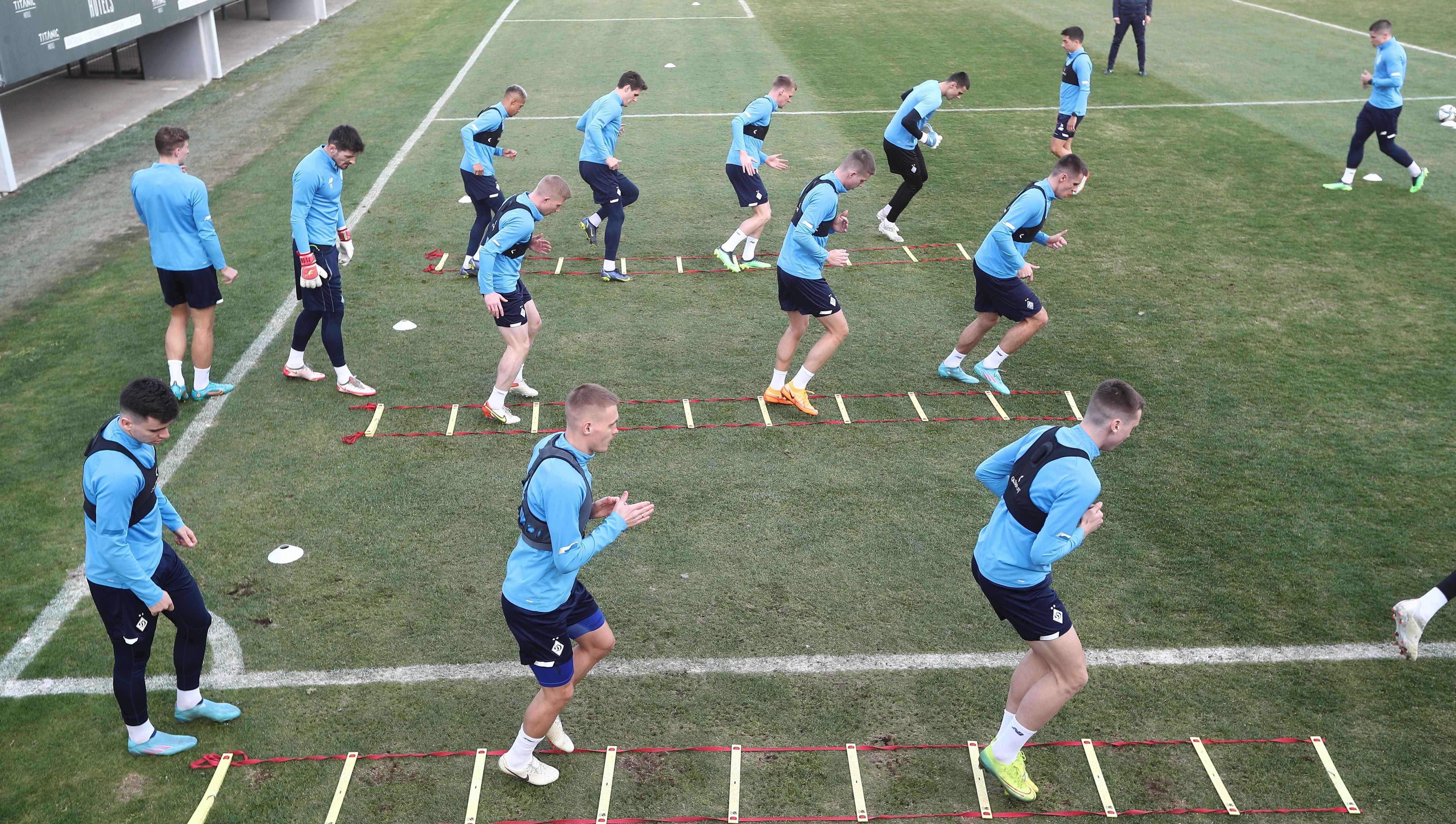 Динамівці вирушають за кордон / фото ФК Динамо