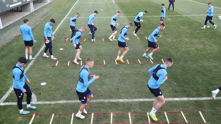 Динамівці вирушають за кордон / фото ФК Динамо Динамівці вирушають за кордон / фото ФК Динамо