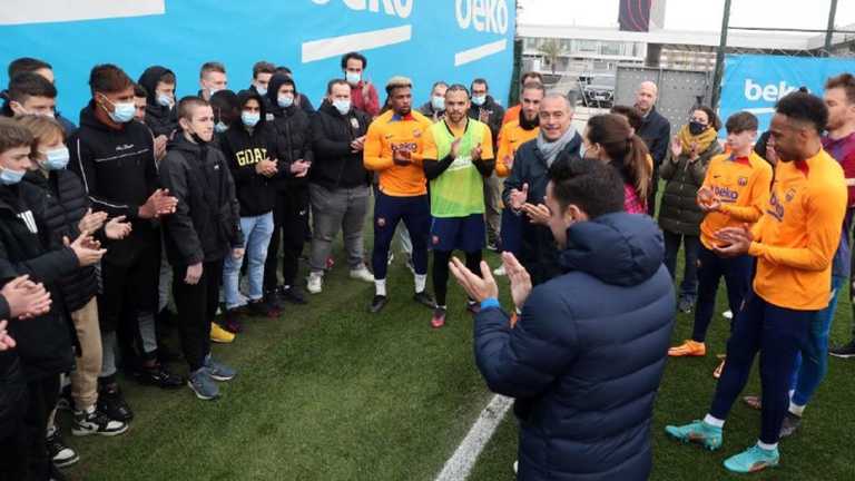 Барселона та українські діти / фото ФК Барселона Барселона та українські діти / фото ФК Барселона