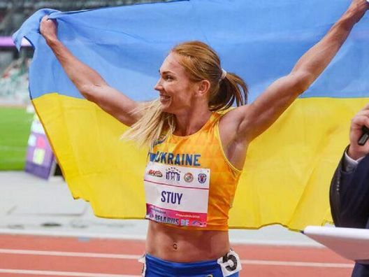 Призерка Олімпіади розповіла, як з маленьким сином втікала від рашистів