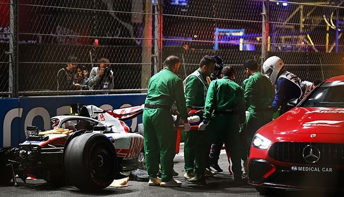 Шумахер потрапив до лікарні та пропустить гонку Формули-1 у Саудівській Аравії – відео серйозної аварії