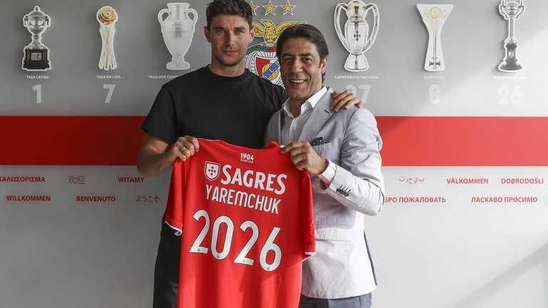 Роман Яремчук и Руй Кошта / фото ФК Бенфика Роман Яремчук и Руй Кошта / фото ФК Бенфика