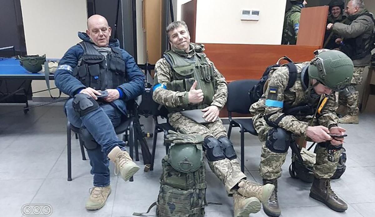 Андрій Сіренко (у центрі) / фото з особистого архіву