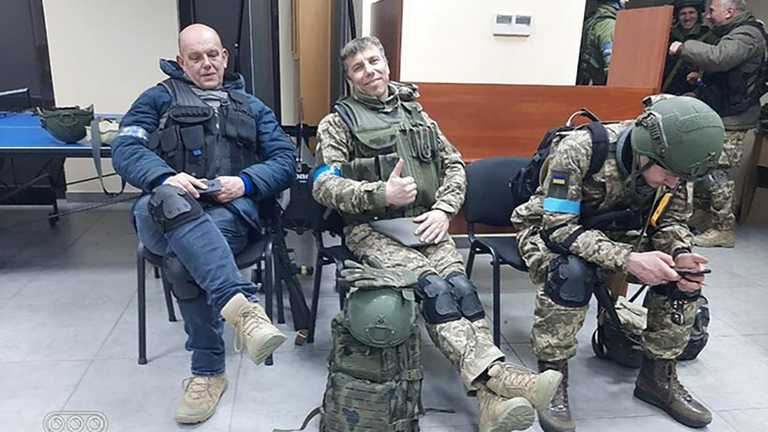 Андрій Сіренко (у центрі) / фото з особистого архіву Андрій Сіренко (у центрі) / фото з особистого архіву