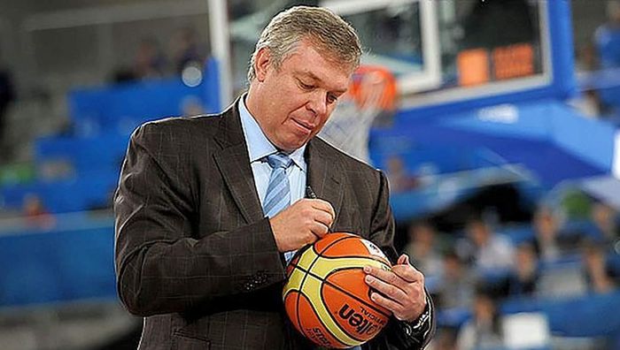 Легендарный украинский баскетболист Волков присоединился к терробороне