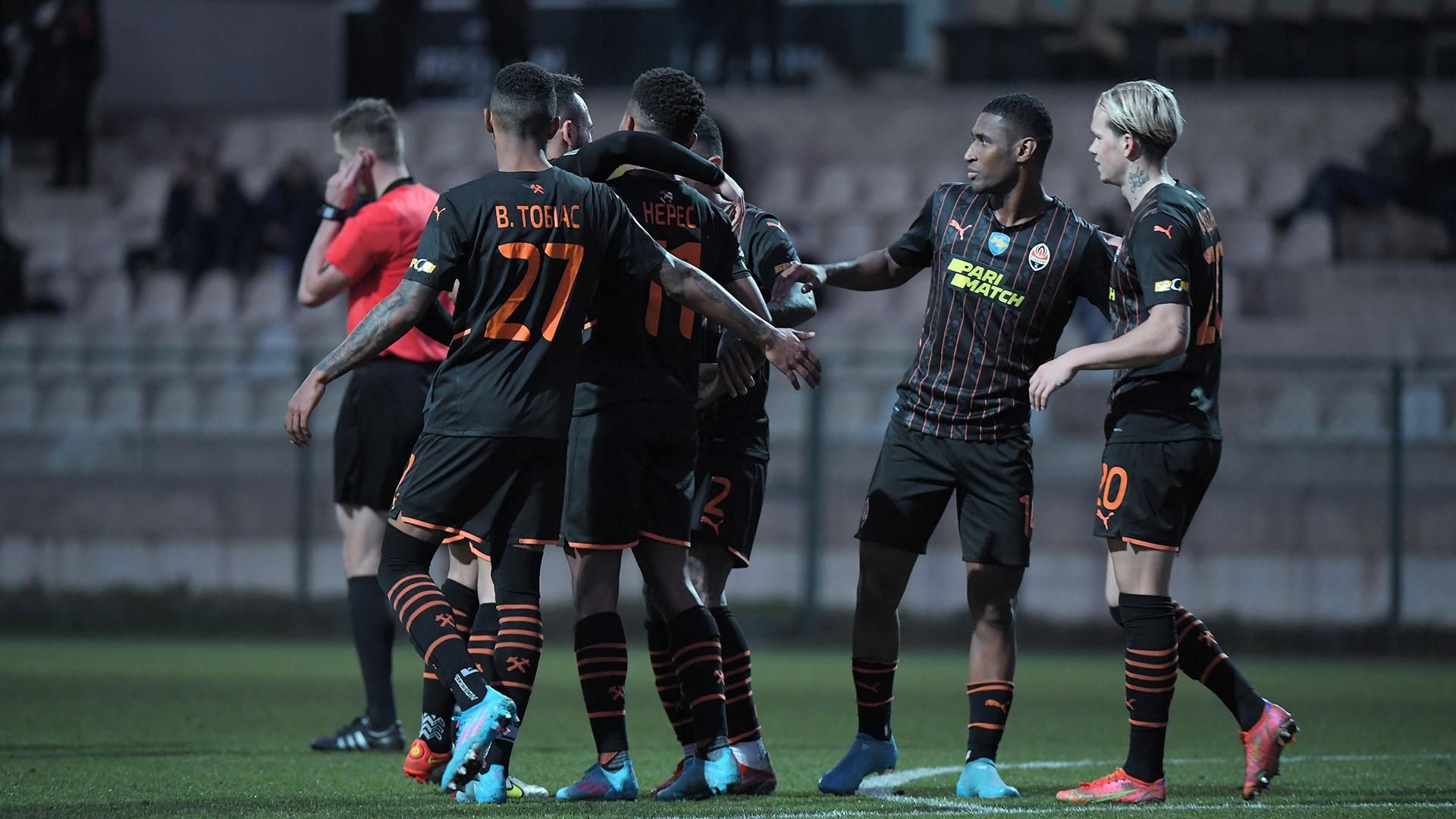 Легионеры покинут украинские клубы / ФК Шахтер