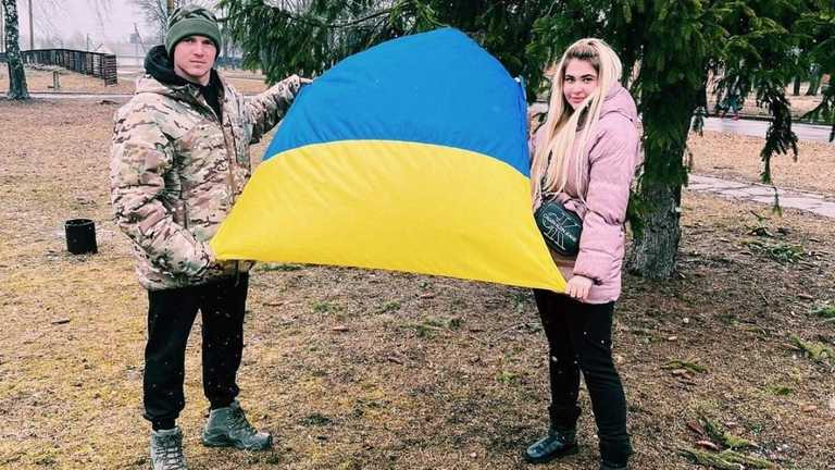 Віктор Корнієнко зі своєю нареченою / фото Instagram Віктор Корнієнко зі своєю нареченою / фото Instagram