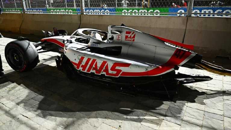 Болид команды Хаас после аварии с участием Шумахера-младшего / Фото Getty Images