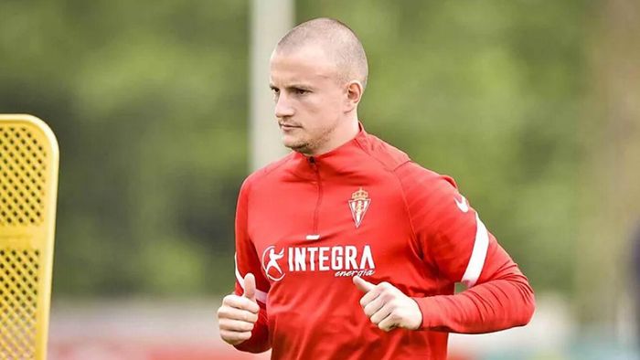 "Партнер сказав, що скоро мені доведеться міняти паспорт на російський": Кравець розповів про недолугий жарт одноклубника "Партнер сказав, що скоро мені доведеться міняти паспорт на російський": Кравець розповів про недолугий жарт одноклубника