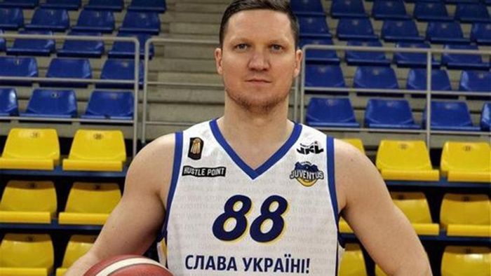 Литовский баскетбольный клуб будет играть в форме с надписью "Слава Україні"