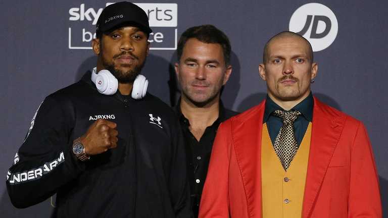 Усик – Джошуа / Фото The Sun Усик – Джошуа / Фото The Sun