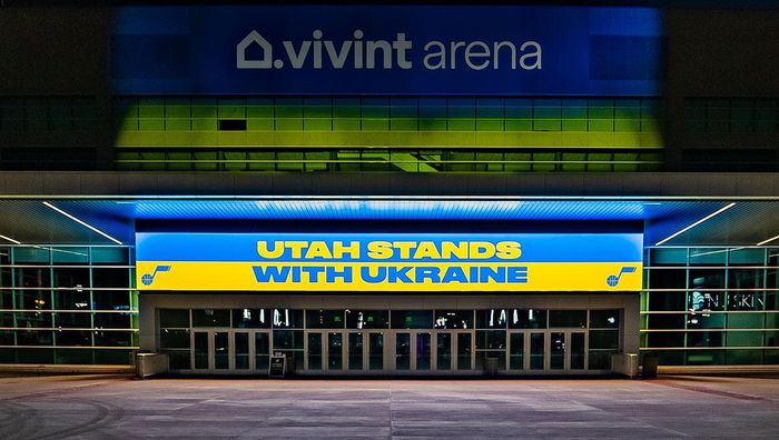 Клуб НБА помог украинским беженцам