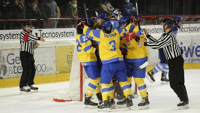 Юношеская сборная Украины по хоккею победила Словению – "сине-желтые" удержали лидерство на ЧМ-2022