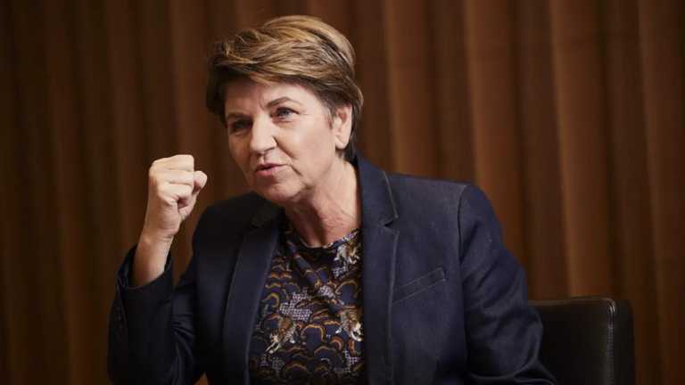 Виола Амхерд / Yvain Genevay Виола Амхерд / Yvain Genevay