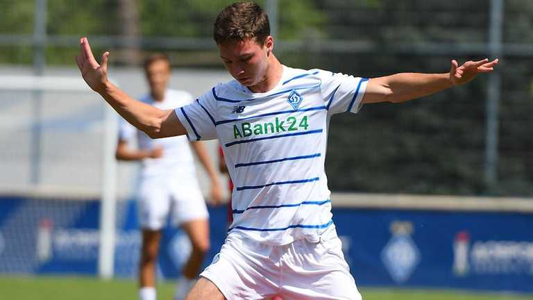 Артур Уваров / фото ФК Динамо Артур Уваров / фото ФК Динамо