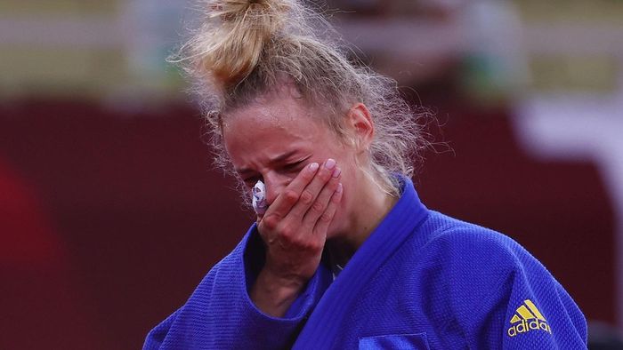 Білодід з новою вагою сенсаційно вилетіла з чемпіонату Європи 