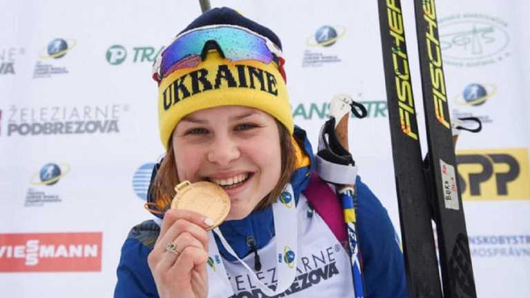 Катерина Бех з золотом юніорського чемпіонату світу / Фото biathlonworld.com