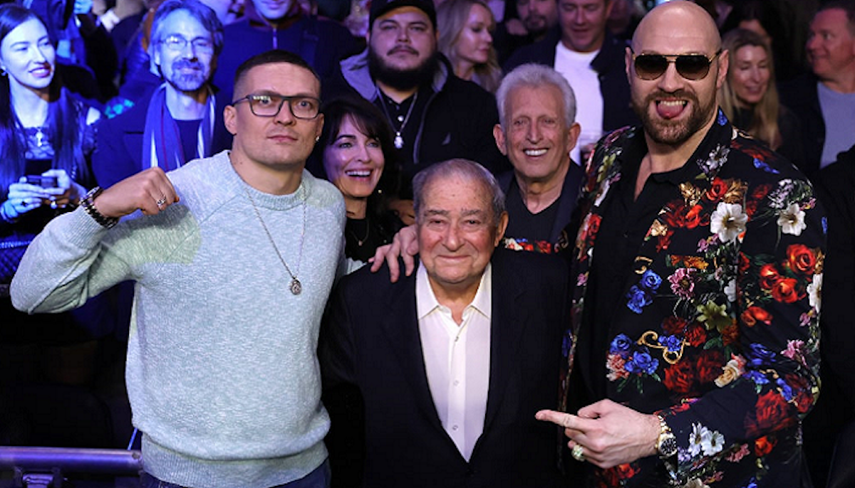 Александр Усик и Тайсон Фьюри / фото mirror.co.uk Александр Усик и Тайсон Фьюри / фото mirror.co.uk