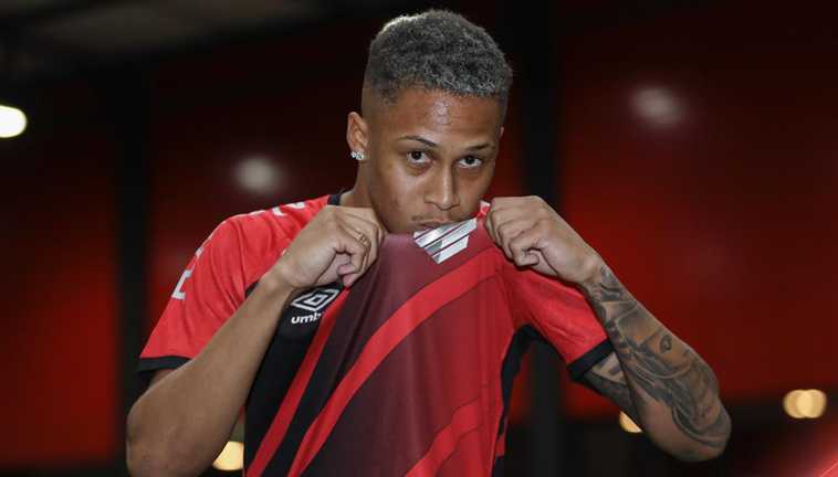 Вітінью / фото Атлетіко Паранаенсе Вітінью / фото Атлетіко Паранаенсе