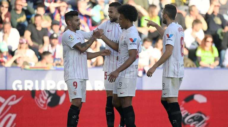 Севилья против Леванте / фото AFP Севилья против Леванте / фото AFP