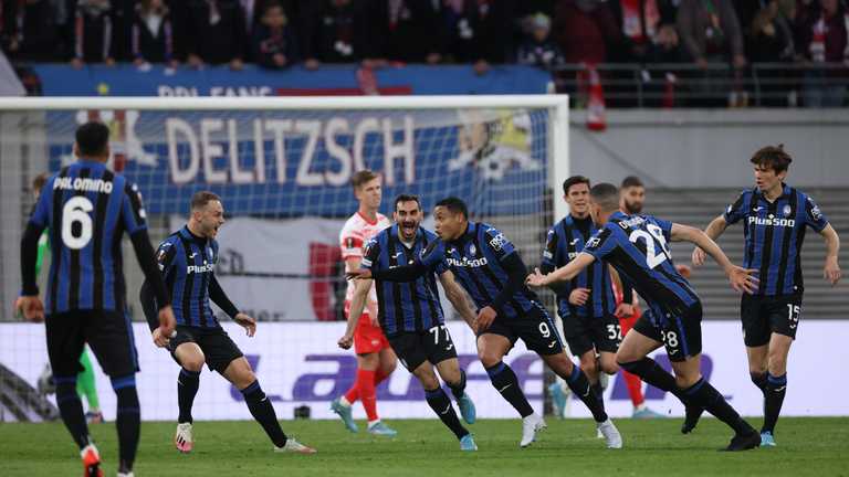 Аталанта празднует / фото Getty Images Аталанта празднует / фото Getty Images